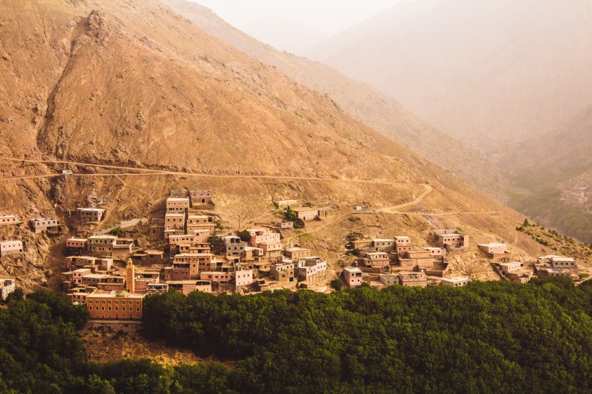 Introducing Moroccan Berber Weavers Who Invest in the Weaving Tradition