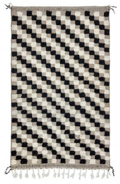 Black and White Patterned Rug 2689