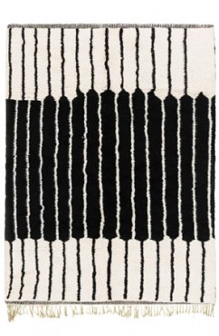 Fenced Rug 2551