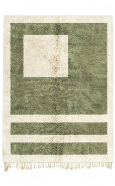 Green Figures 4021