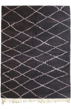 White on Black Lozenge Rug 4533