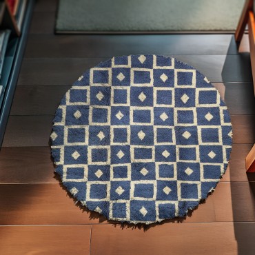 Round Checkered Rug 5213