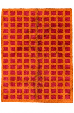 Red Board Rug 2402
