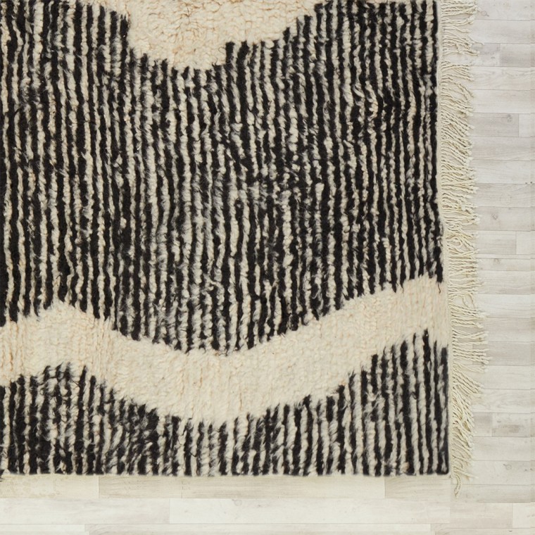 Beni ourain rugs, Vibrant Black and White Berber Rug 2961